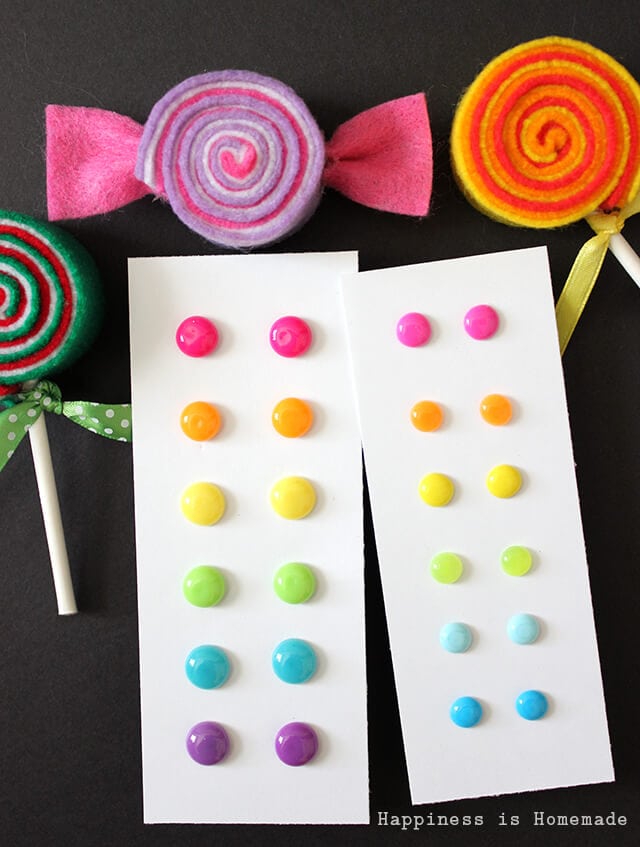 https://www.happinessishomemade.net/wp-content/uploads/2014/11/Candy-Button-Earrings-are-a-Great-DIY-Homemade-Gift-Idea.jpg