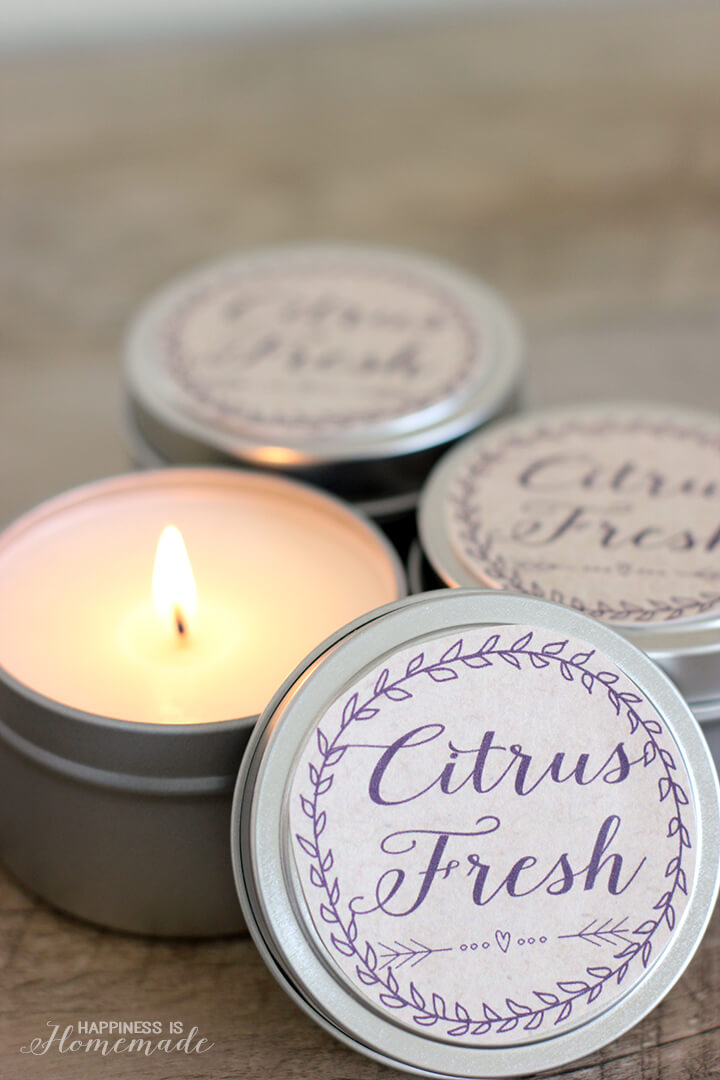 Cute gift ideas for moms. A scented soy candle