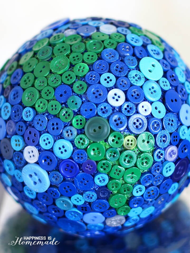 Button Globe - Happiness is Homemade