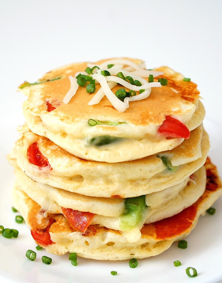 Pizza Pancakes – Quick & Easy Dinner Idea