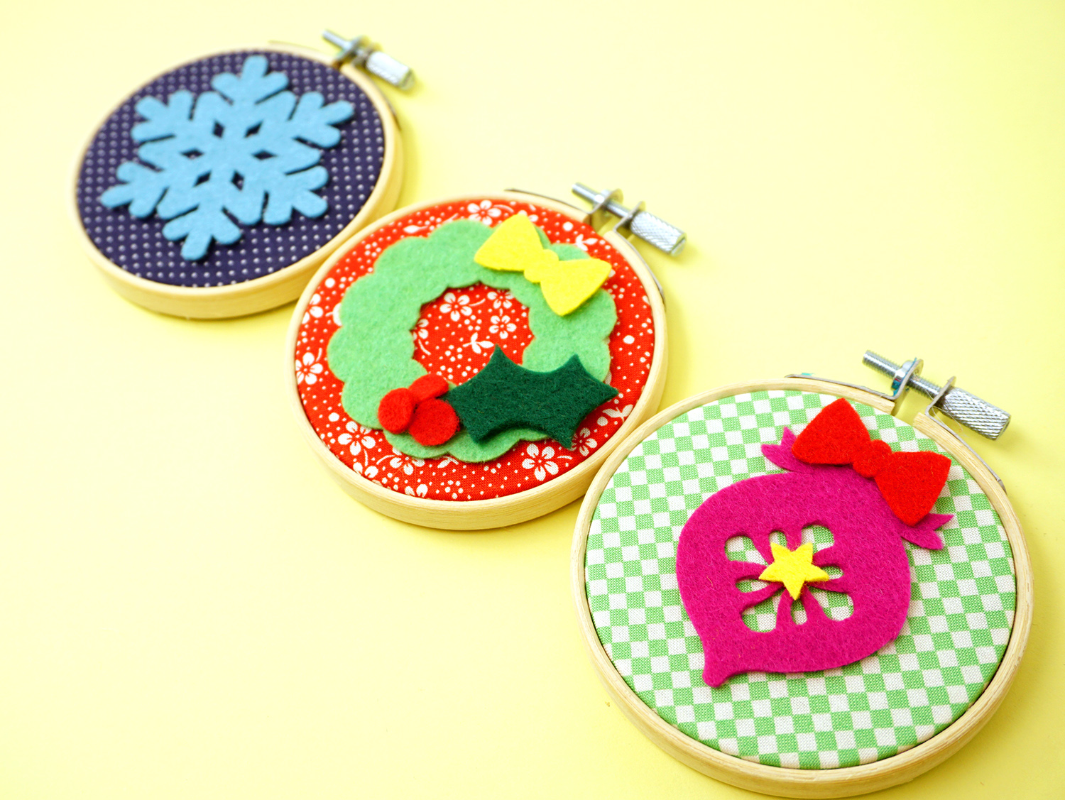 FO] Making lots of self-designed mini hoops for the holidays! Gifting each  one with ribbon and magnet, so the recipient can keep it as an ornament or  a magnet : r/CrossStitch