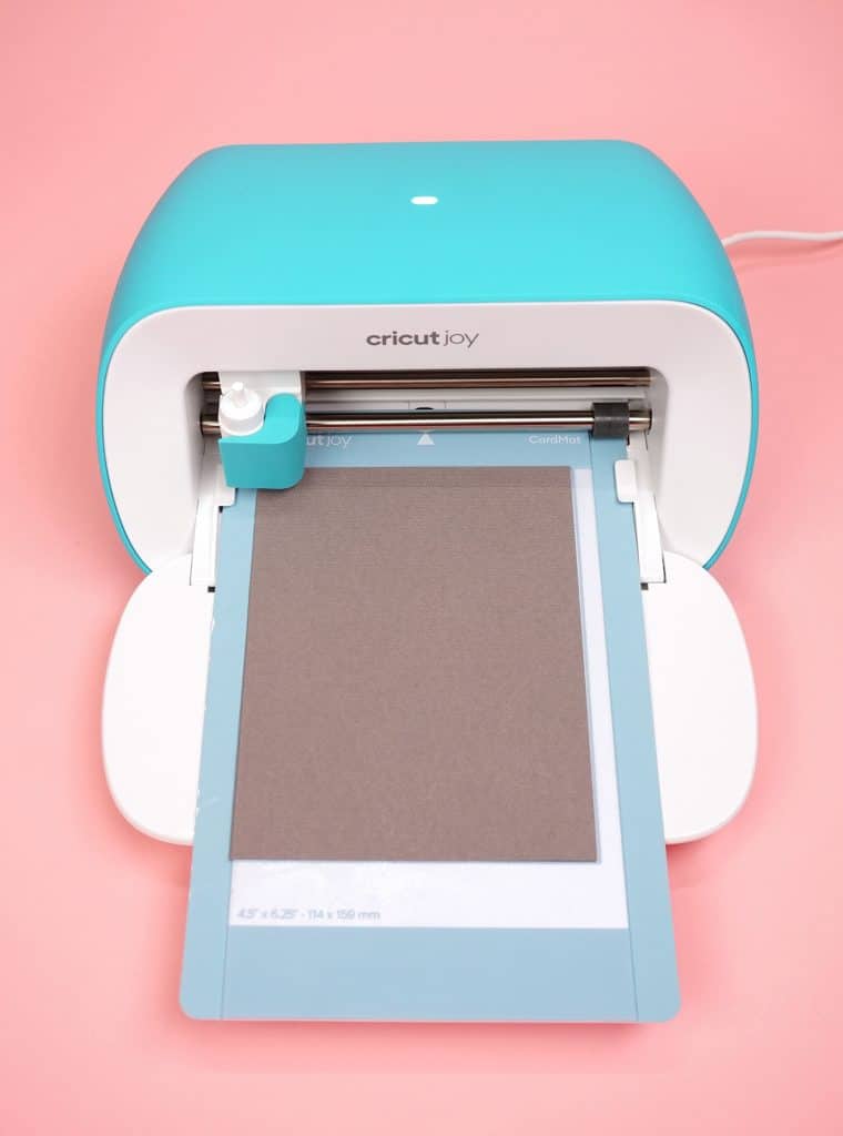 How to Use the Cricut Joy Card Mat & Insert Cards - Happiness is Homemade