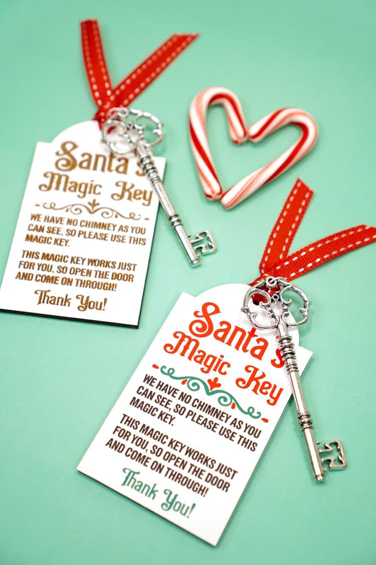 Make This Easy Santa's Magic Key Sign Cricut Craft for Christmas