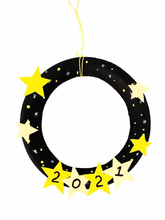 20+ New Year's Crafts To Kick Off The Year - The Joy of Sharing