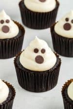 20 Cute & Creepy Halloween Cupcakes - Happiness is Homemade