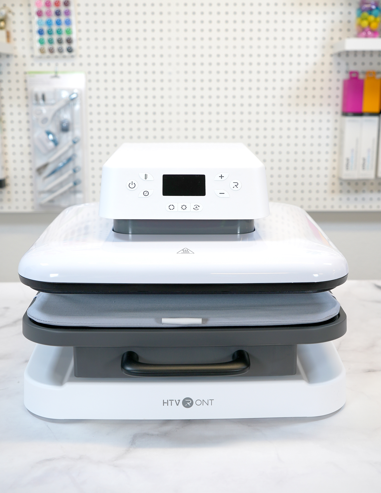 HTVRONT Auto Heat Press Review - The Craft Chaser