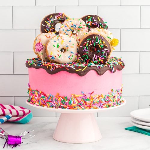 Donut Theme Smash Cake | Funny birthday cakes, Birthday donuts, Donut  birthday cake