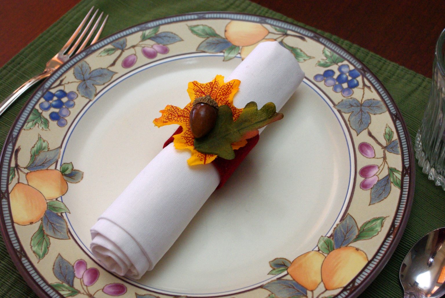 Kids Craft: Thanksgiving Napkin Rings - Happiness is Homemade